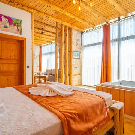 1 Bedroom With Private Pool *