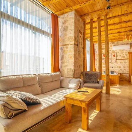 1 Bedroom 1566 *